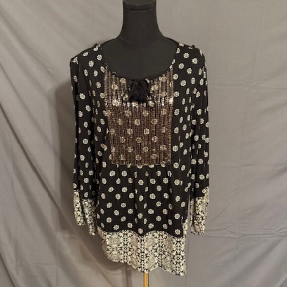 CHICO'S Peasant Blouse Size(L) PTP 21 INCHES - Picture 1 of 4
